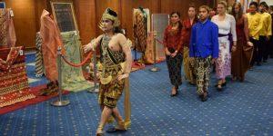 Cucuk Lampah, Prosesi Penolak Bala Dalam Pernikahan Adat Jawa