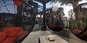 Merci Cafe, Kedai Kopi dengan Nuansa Bali yang Menawan di Sidoarjo