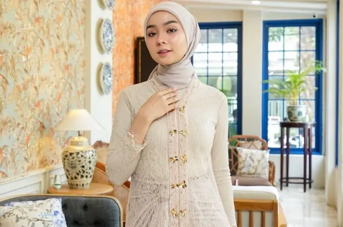 Kebaya Muslim Modern