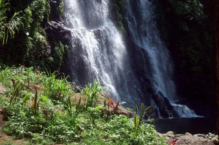 Alamat Air Terjun Kampung Anyar