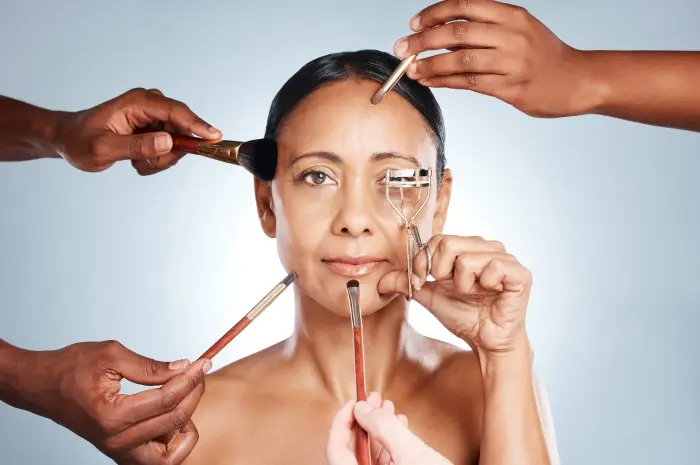 9 Cara Makeup Natural untuk Pemula yang Bikin Kamu Makin Percaya Diri!