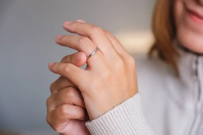 Cincin Minimalis dan Modern