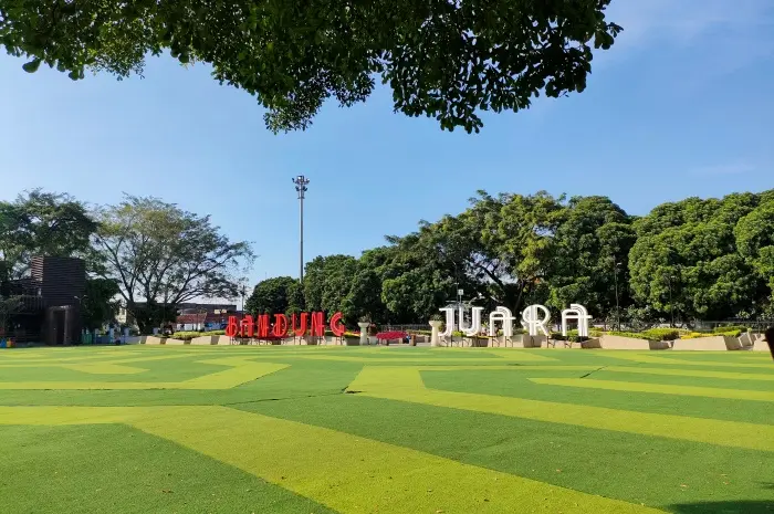 Mengenal Sejarah Singkat Alun-alun Kota Bandung