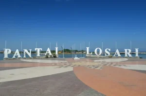 Pantai Losari, Ikon Wisata Kota Makassar yang Menawarkan Berbagai Aktivitas Menarik