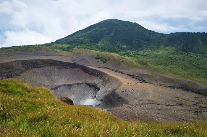 Gunung Lokon