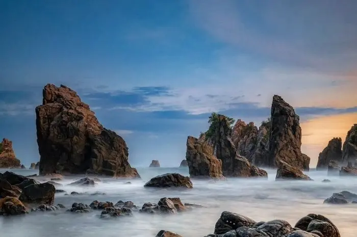 Pantai Gigi Hiu