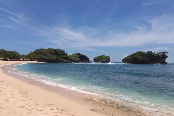Pantai Watukarung