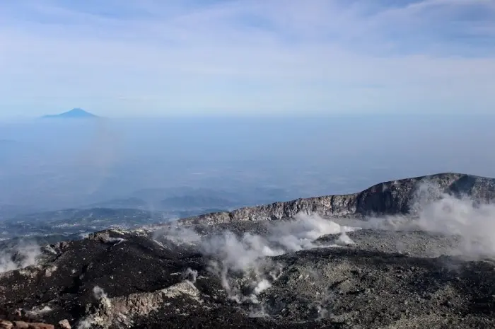 Puncak Gunung Slamet