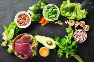 10 Makanan Super Penambah Darah: Dari Hati Ayam hingga Daun Kelor