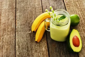 Bikin Sendiri! Smoothie Vitamin Rambut Alami untuk Atasi Rambut Rontok
